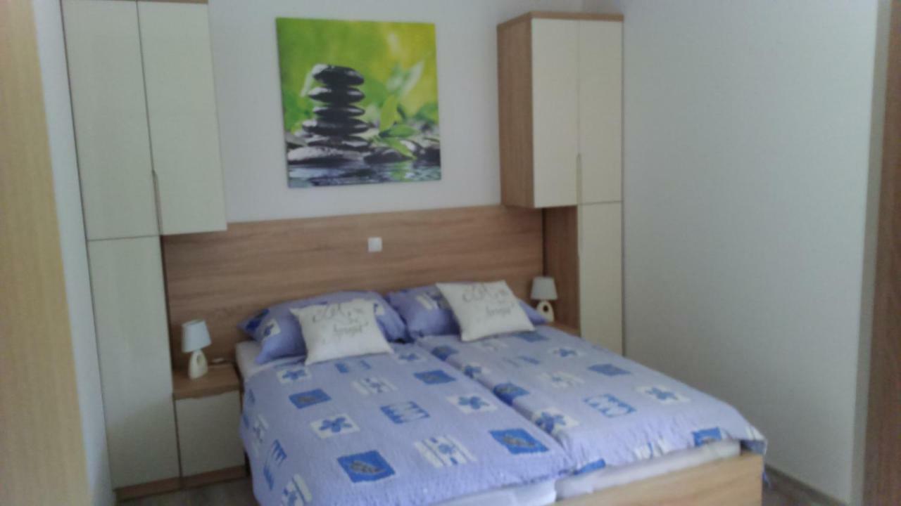 Apartment Anka Strman *
